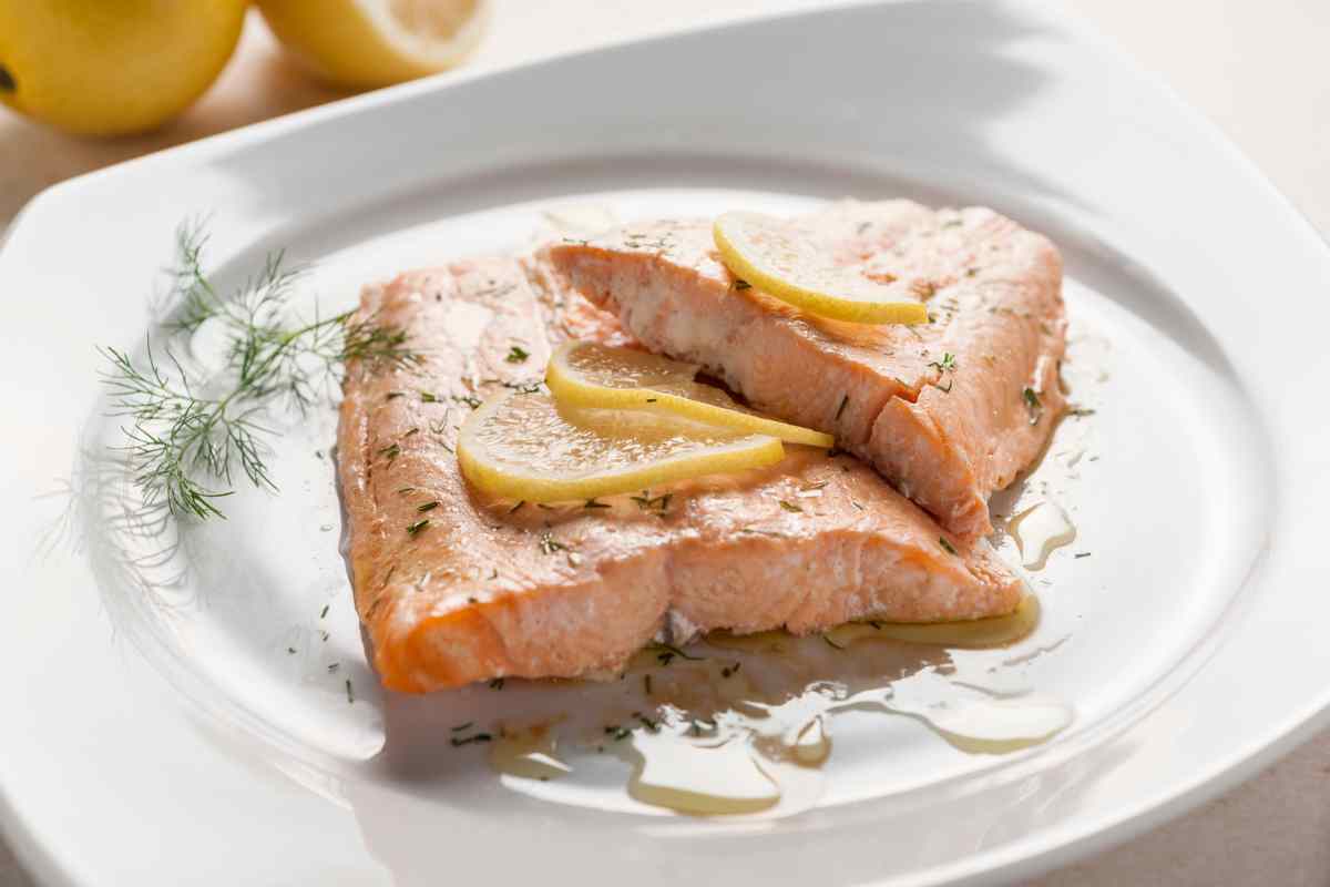 salmone piastrato e marinato al limone